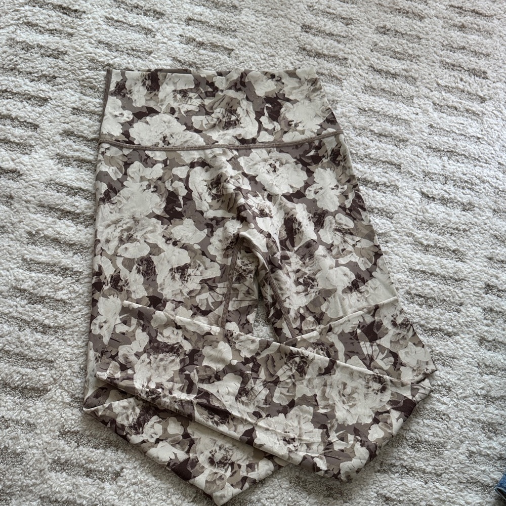 Aerie Floral Leggings - Cream and Brown